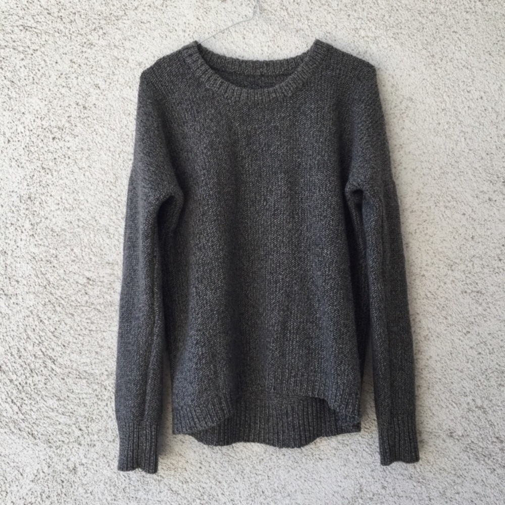 THEORY “Clancia” wool blend sweater. SOLD OUT